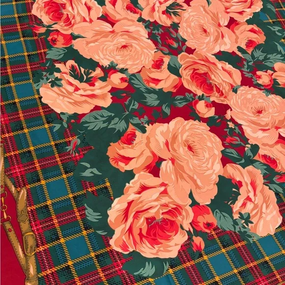 Floral Red and Green Women's Scarf - Picture 2 of 3